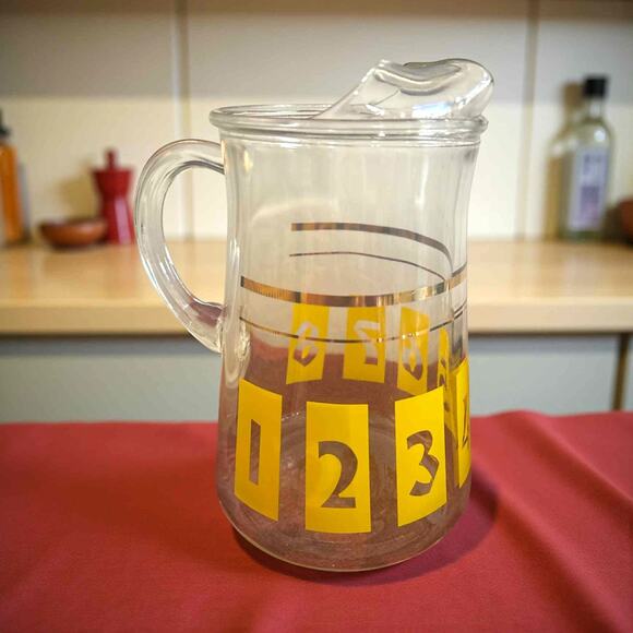 Vintage Mid Century Numbered Glass Pitcher 1–12 Yellow Retro Kitchen Barware EUC - Picture 2 of 5